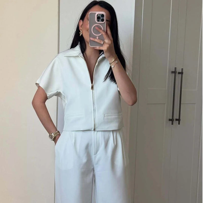 Cropped Varsity Zipper Jacket with Short Sleeves – Turn-Down Collar