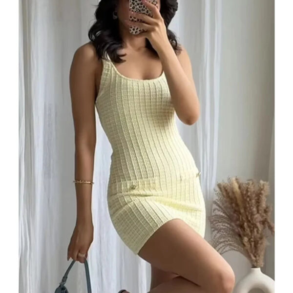 Backless Knit Slim-Fit Mini Dress Backless Knit Slim-Fit Mini Dress