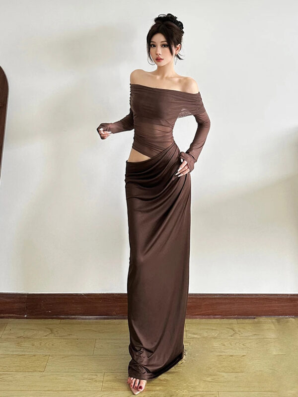 Off-Shoulder Mesh Patchwork Maxi Dress with Ruched Detail