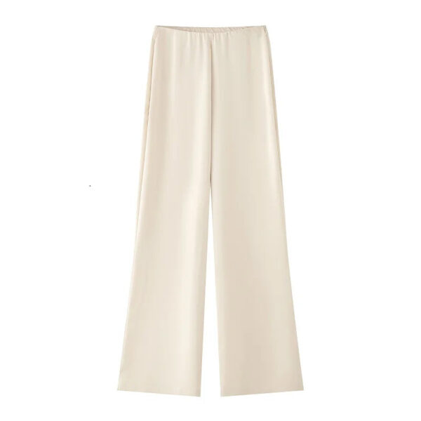 Off-White Satin Strapless Top & High-Waist Straight-Leg Trousers — Two-Piece Set Off-White Satin Strapless Top & High-Waist Straight-Leg Trousers — Two-Piece Set